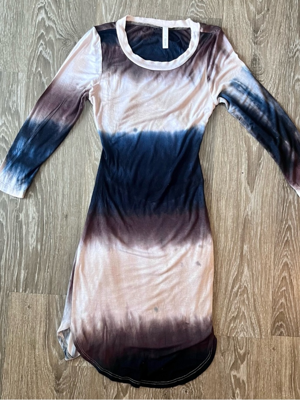 A+ Ellen Tie-Dye Long Sleeve Midi Dress in Blush and Navy